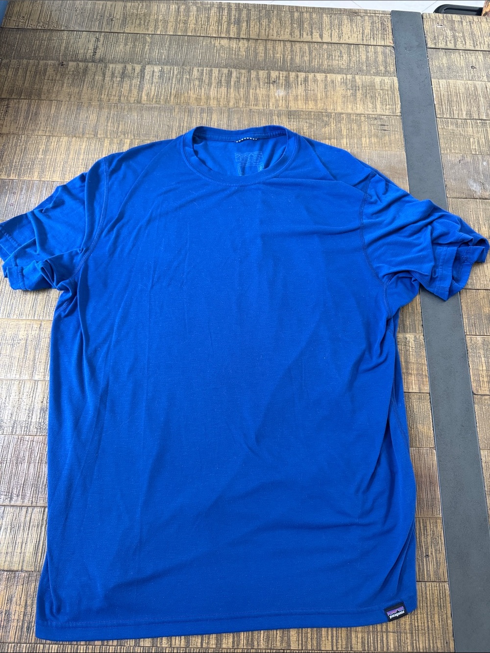 Patagonia Capilene Cool Trail Ultrasoft Technical Performance Tee, men’s large